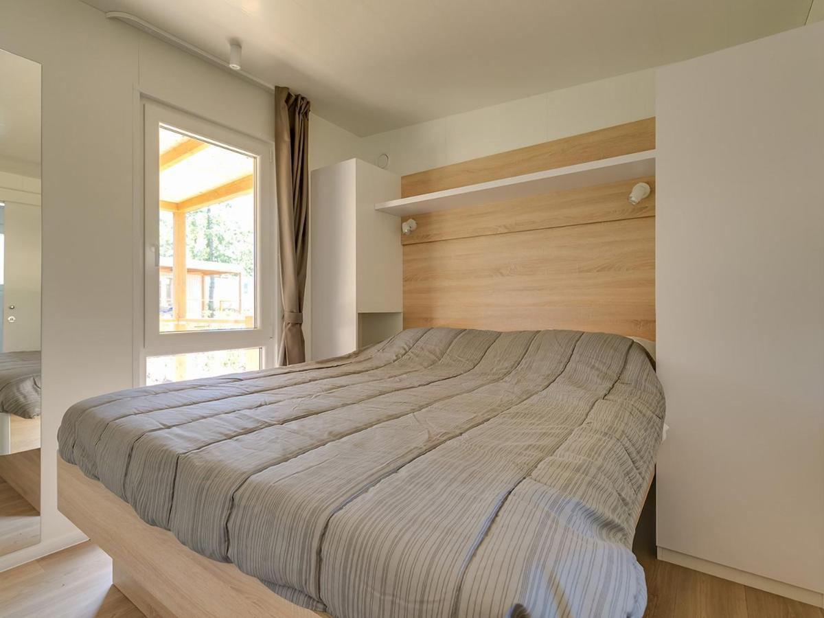 Adriamar Mobile Homes In Camping Park Умаг Екстериор снимка